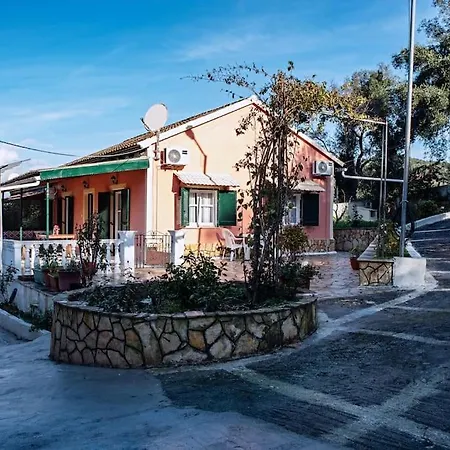 The Homey Holiday home *